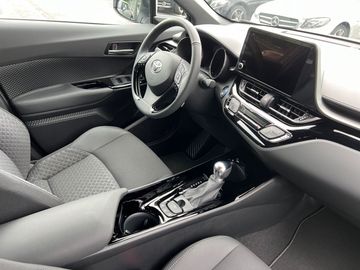 Car image 11