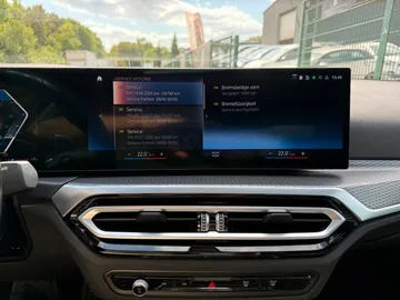 Car image 39
