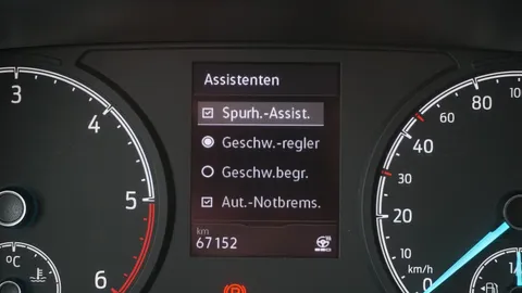 Car image 35