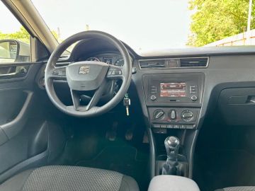 Car image 10