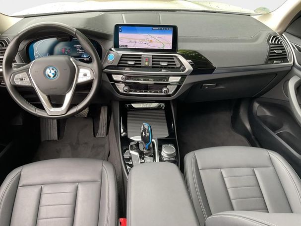 BMW iX3 Inspiring 210 kW image number 8