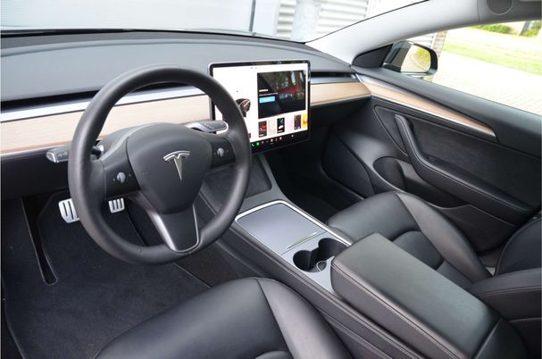 Tesla Model 3 Performance AWD 341 kW image number 10