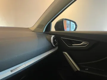 Car image 45