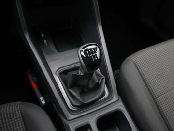 Car image 35