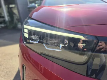 Car image 29
