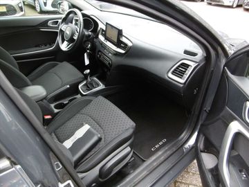 Car image 21