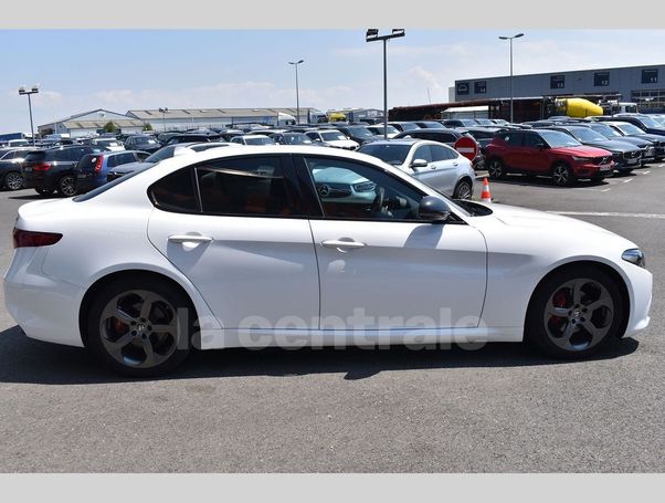 Alfa Romeo Giulia 2.2 AT8 140 kW image number 3