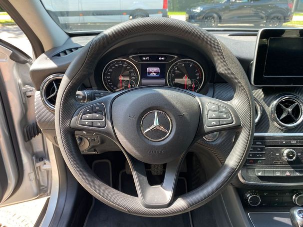 Mercedes-Benz GLA 180 90 kW image number 16