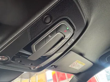 Car image 42