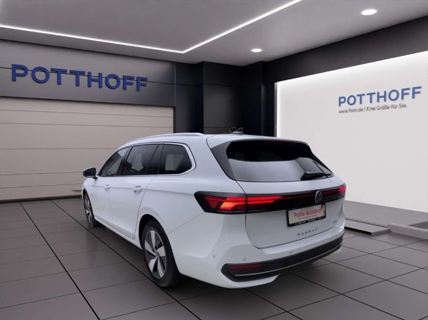 Volkswagen Passat Variant 1.5 eTSI Business DSG 110 kW image number 3