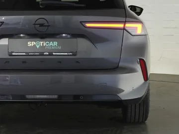 Car image 33