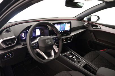 Car image 37