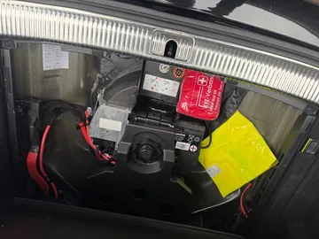 Car image 21