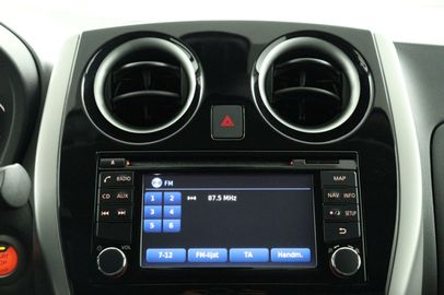 Car image 26