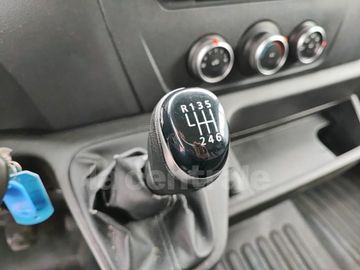 Car image 37