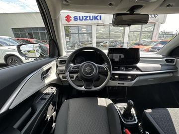 Car image 14