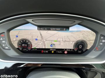 Car image 40
