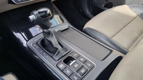 Car image 31