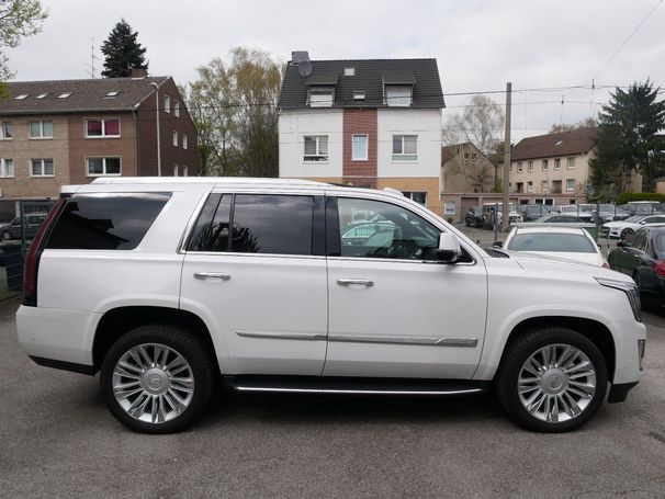 Cadillac Escalade 6.2 V8 AT Platinum 313 kW image number 2