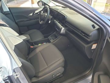 Car image 11