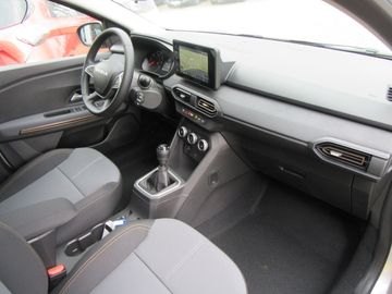 Car image 12