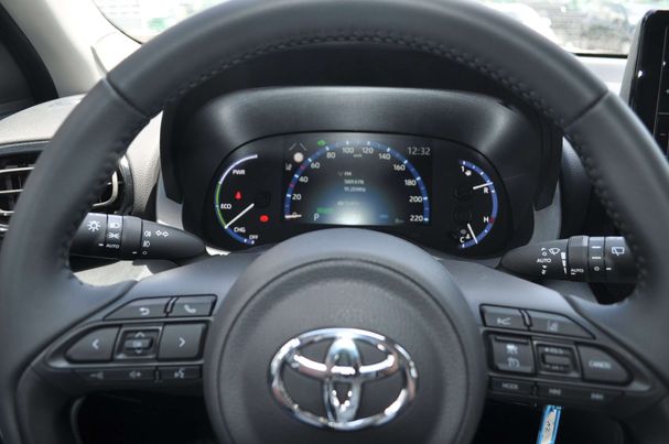 Toyota Yaris Cross 1.5 Hybrid 85 kW image number 8