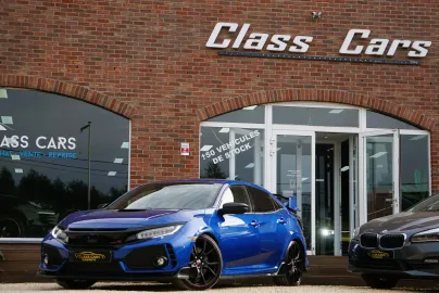 Car image 30