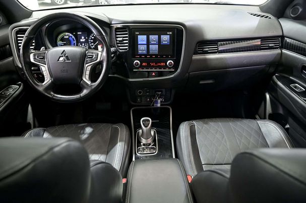 Mitsubishi Outlander 147 kW image number 8