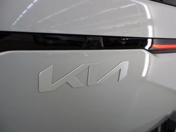 Car image 49