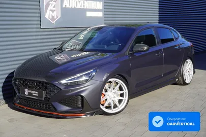 Car image 3