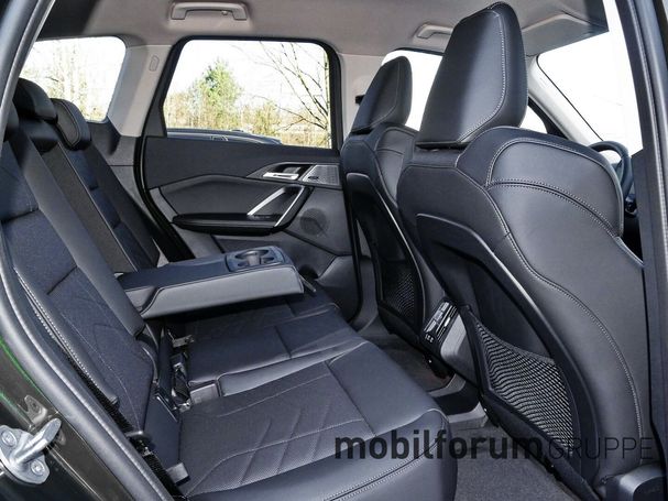 BMW iX1 eDrive20 150 kW image number 4