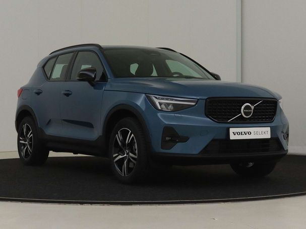 Volvo XC40 B3 Plus Dark 120 kW image number 8