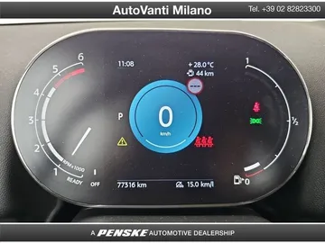 Car image 15