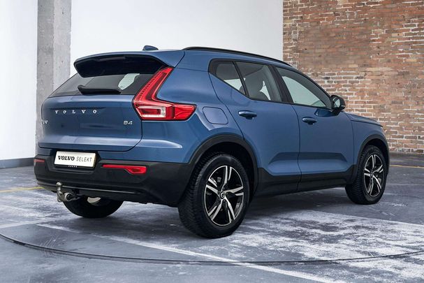 Volvo XC40 B4 Plus Dark 145 kW image number 2