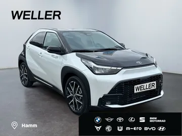 Car image 2