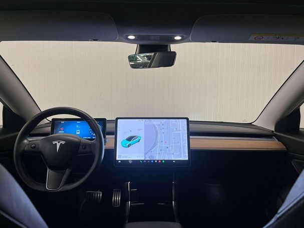 Tesla Model 3 Performance AWD 340 kW image number 5