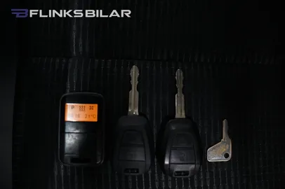Car image 33
