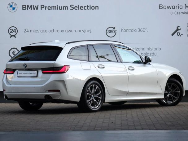 BMW 318i Touring 115 kW image number 2