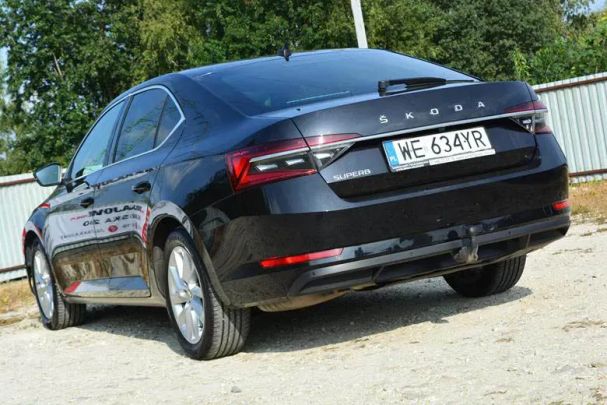 Skoda Superb 2.0 TDI DSG Style 140 kW image number 4