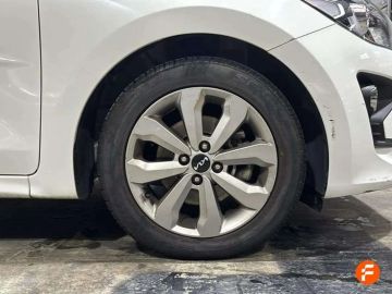 Car image 31
