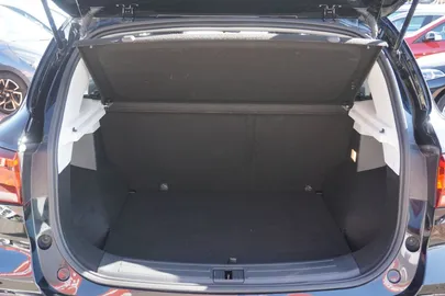 Car image 34