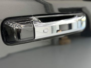 Car image 36