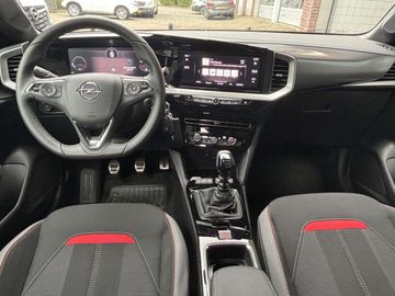 Car image 14