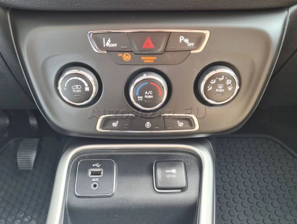 Jeep Compass 1.6 Longitude 88 kW image number 27