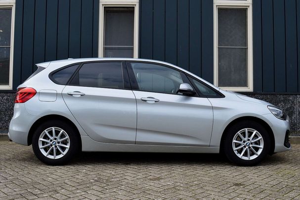 BMW 220i Active Tourer 141 kW image number 6