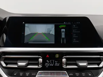 Car image 40