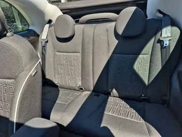 Car image 24
