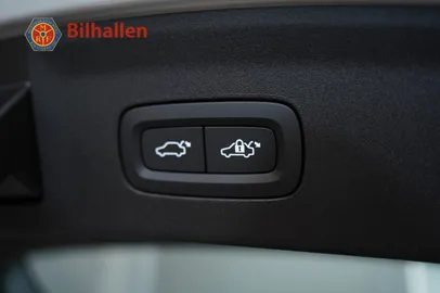 Car image 38