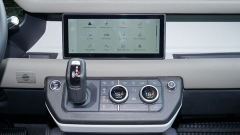 Car image 24