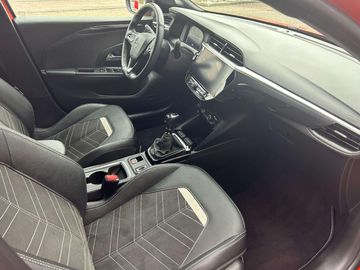 Car image 11